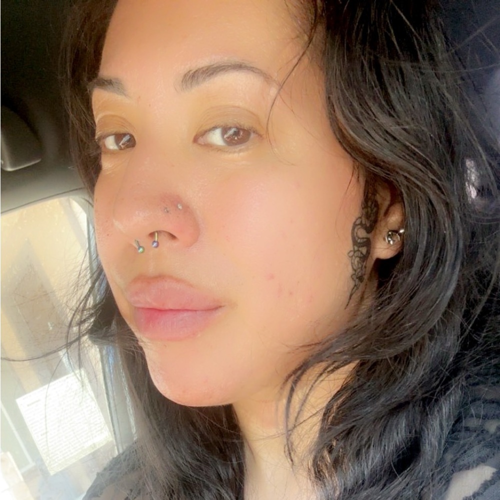 Meet your Posher, Crystal